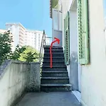 アパート Corner
