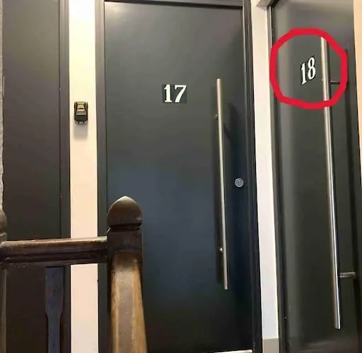Corner Apartment *